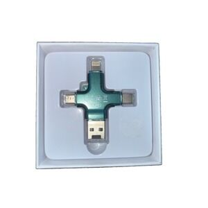 New Clickfree Pro 64GB 4-in-1 Photo Backup Flash Drive iPhone Mac PC iPad CF002
